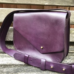 Leather working – Introduction to bag making (February)
